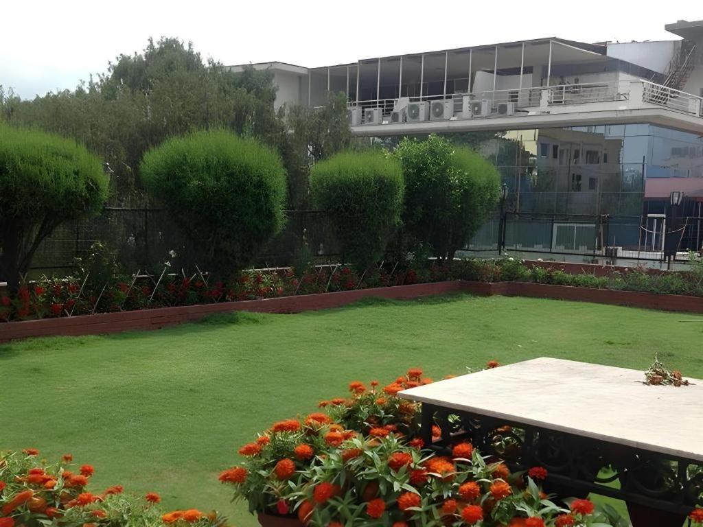 Hotel Mountain Kathmandu Ngoại thất bức ảnh